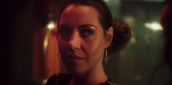 Aubrey Plaza como Rio Vidal